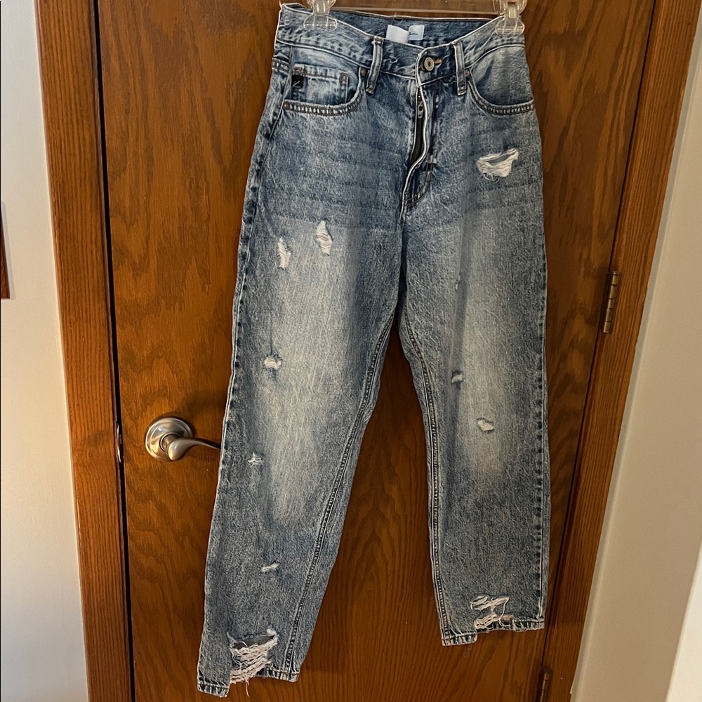KanCan Distressed Light Wash Cropped Jeans